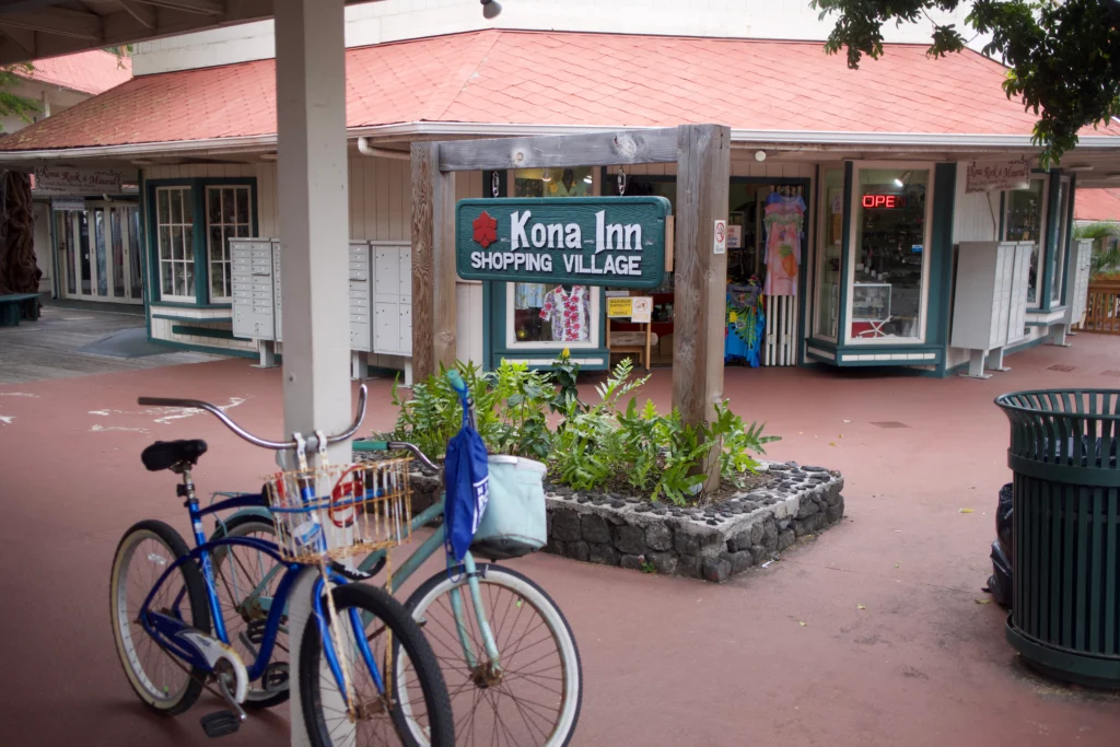 Kona Shopping Inn Village along Ali‘i Drive