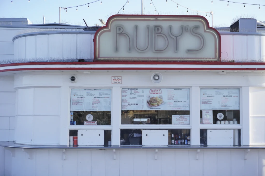 Ruby's Diner, Balboa Pier