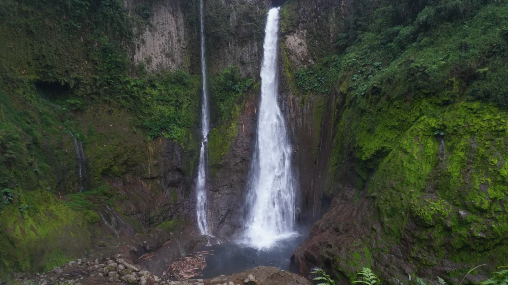 Catarata del Toro