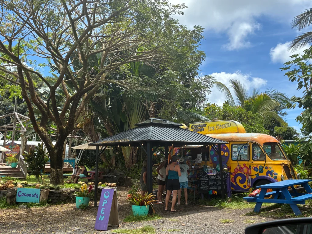 Coconut Glen's, Haiku HI